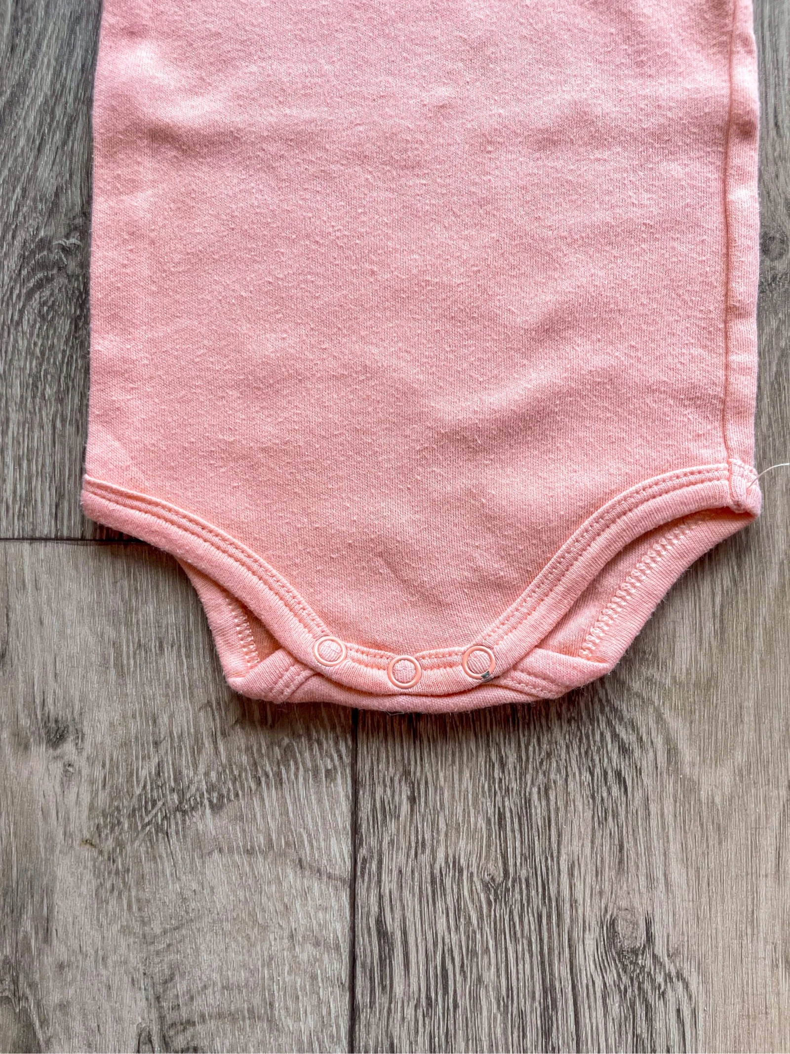 Lot of pink, grey and beige short-sleeved bodysuits size 3 months – photo 3